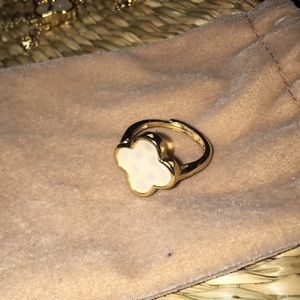 Super cute 😊 Four- clover Ring 24K (This is part of a set)